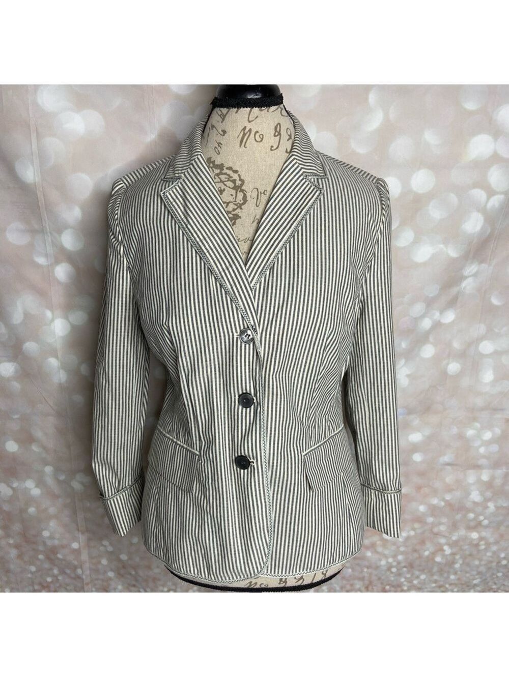 Covington Black and White Cotton Striped Blazer 10